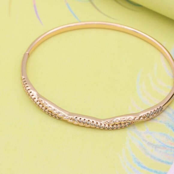 Elegant Rose Gold Bangle with Sparkling Twisted Chain Design, XPBL0509 - Picture 2 of 12
